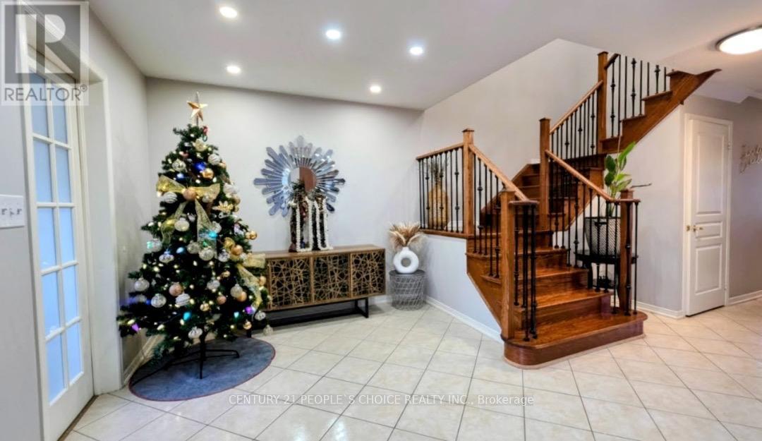 500 Sixteen Mile Drive, Oakville, Ontario  L6M 0R2 - Photo 8 - W12663404