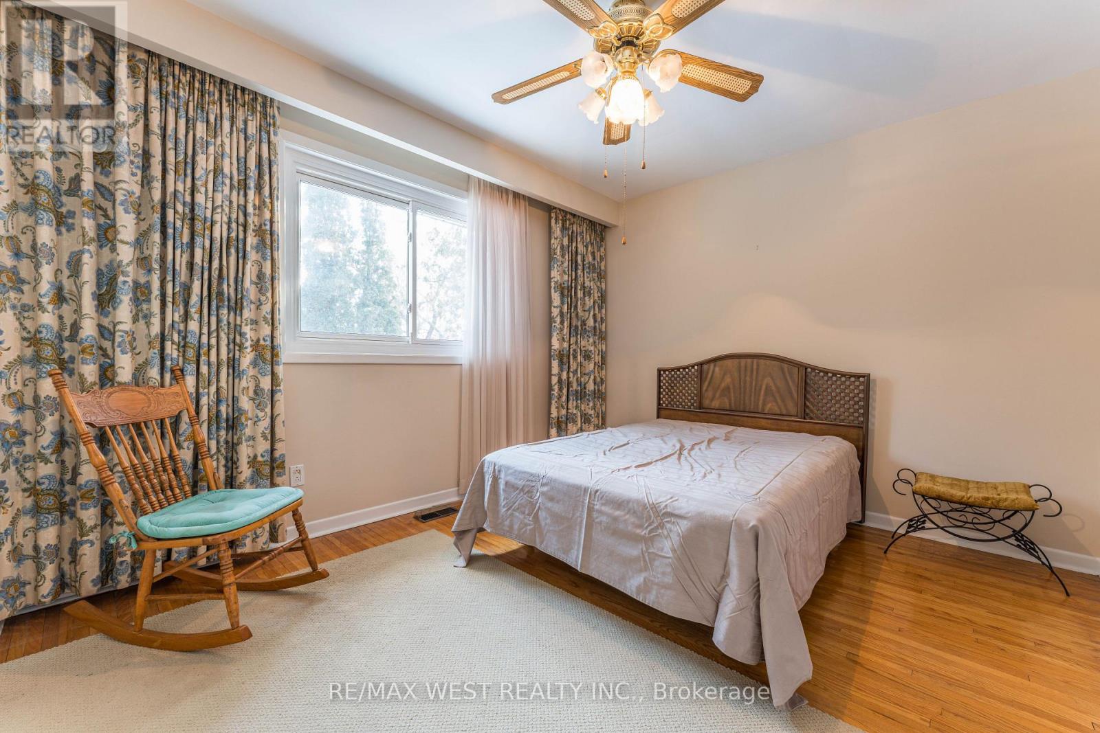 37 Grace Street, Toronto, Ontario  M1J 2M3 - Photo 5 - E12718086