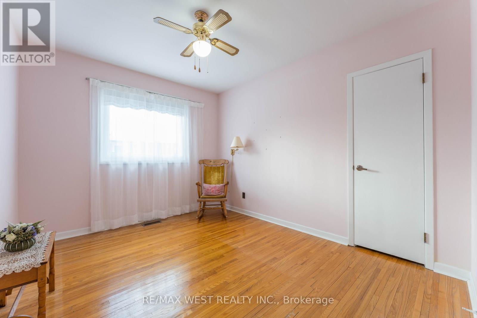 37 Grace Street, Toronto, Ontario  M1J 2M3 - Photo 7 - E12718086