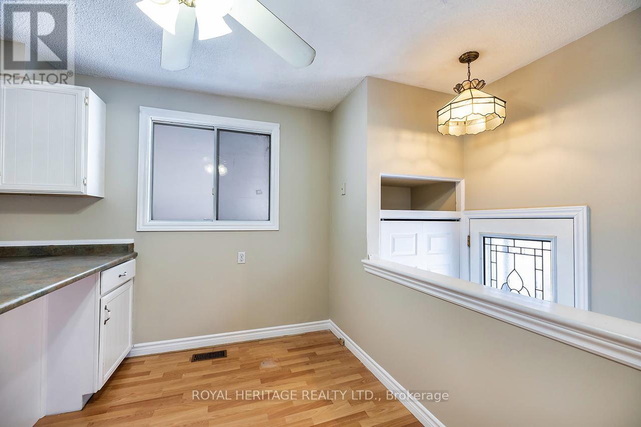 Main - 520 Capilano Court, Oshawa, Ontario  L1H 7T9 - Photo 2 - E12718164