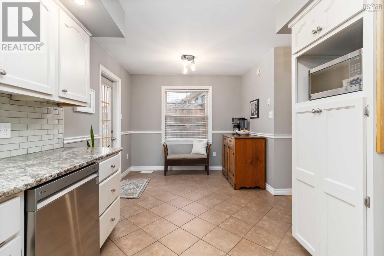 80 Rossing Drive, Middle Sackville, Nova Scotia  B4K 3E6 - Photo 12 - 202601273