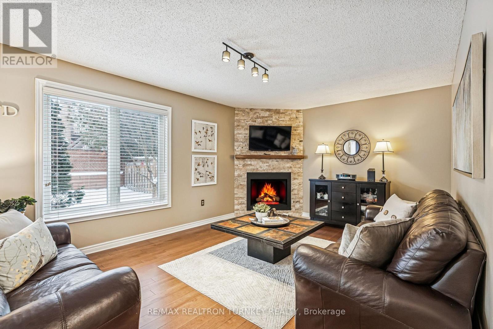 618 Ponting Place, Newmarket, Ontario  L3X 1T4 - Photo 22 - N12718066