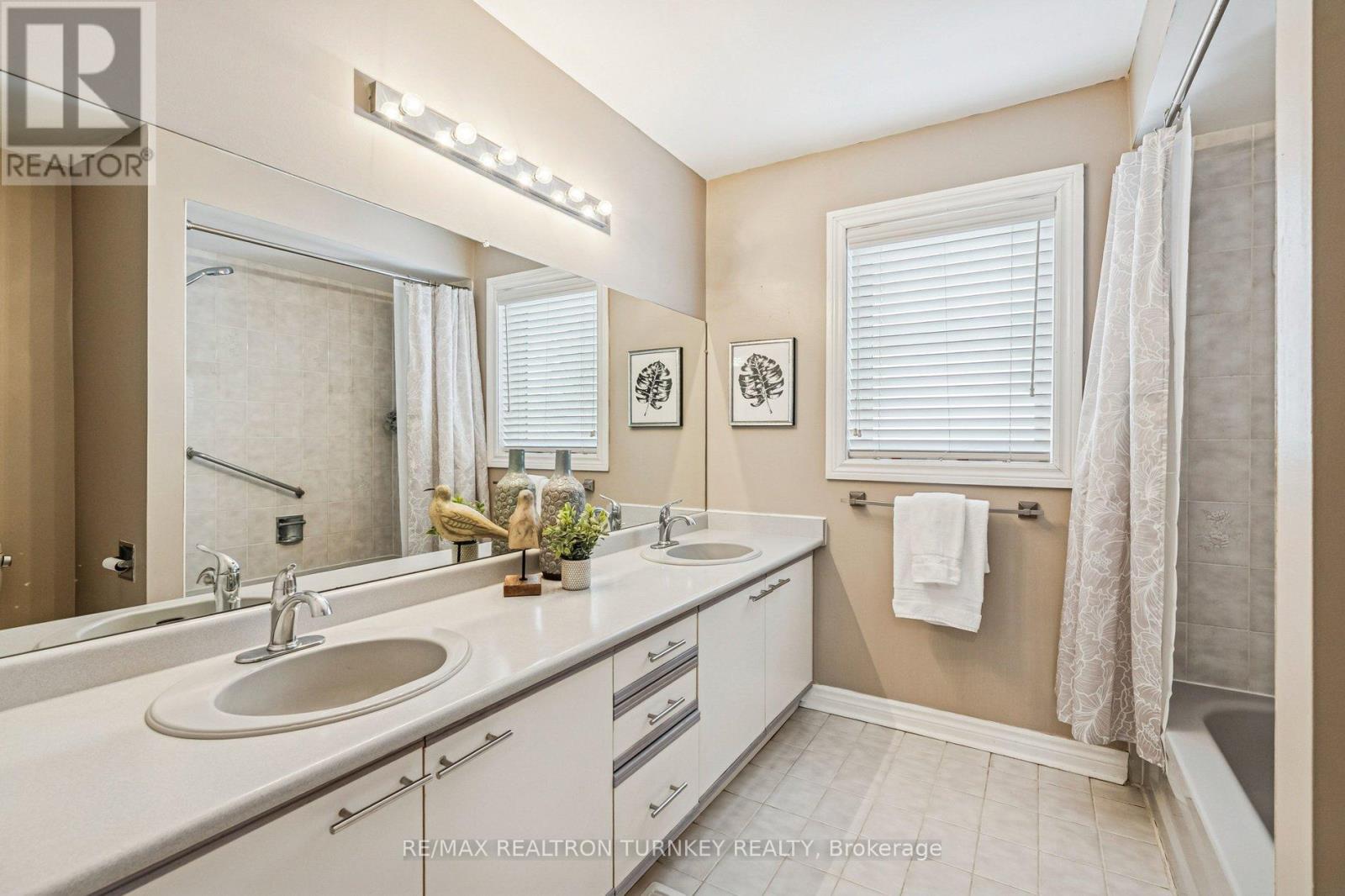 618 Ponting Place, Newmarket, Ontario  L3X 1T4 - Photo 32 - N12718066