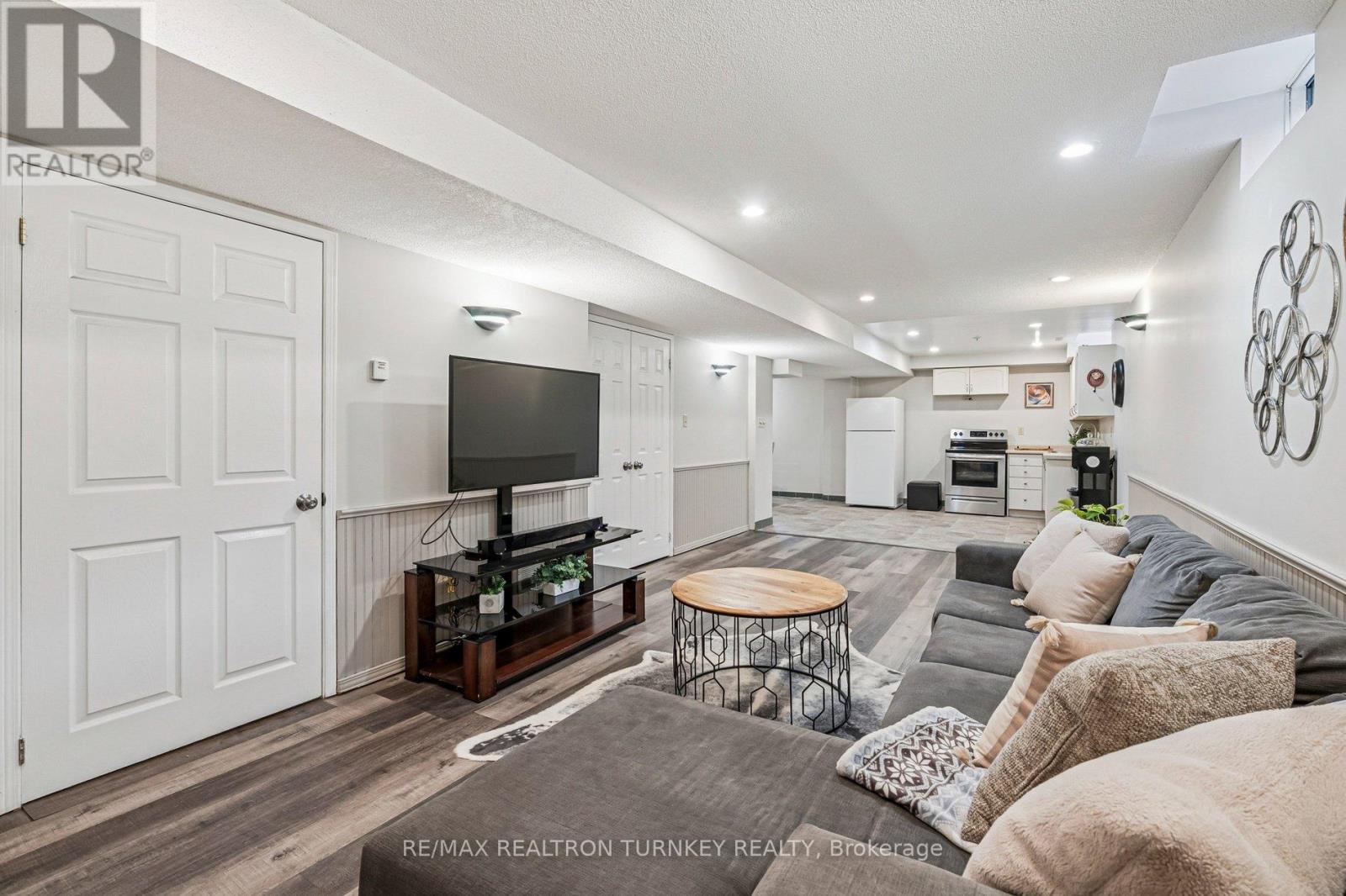 618 Ponting Place, Newmarket, Ontario  L3X 1T4 - Photo 34 - N12718066