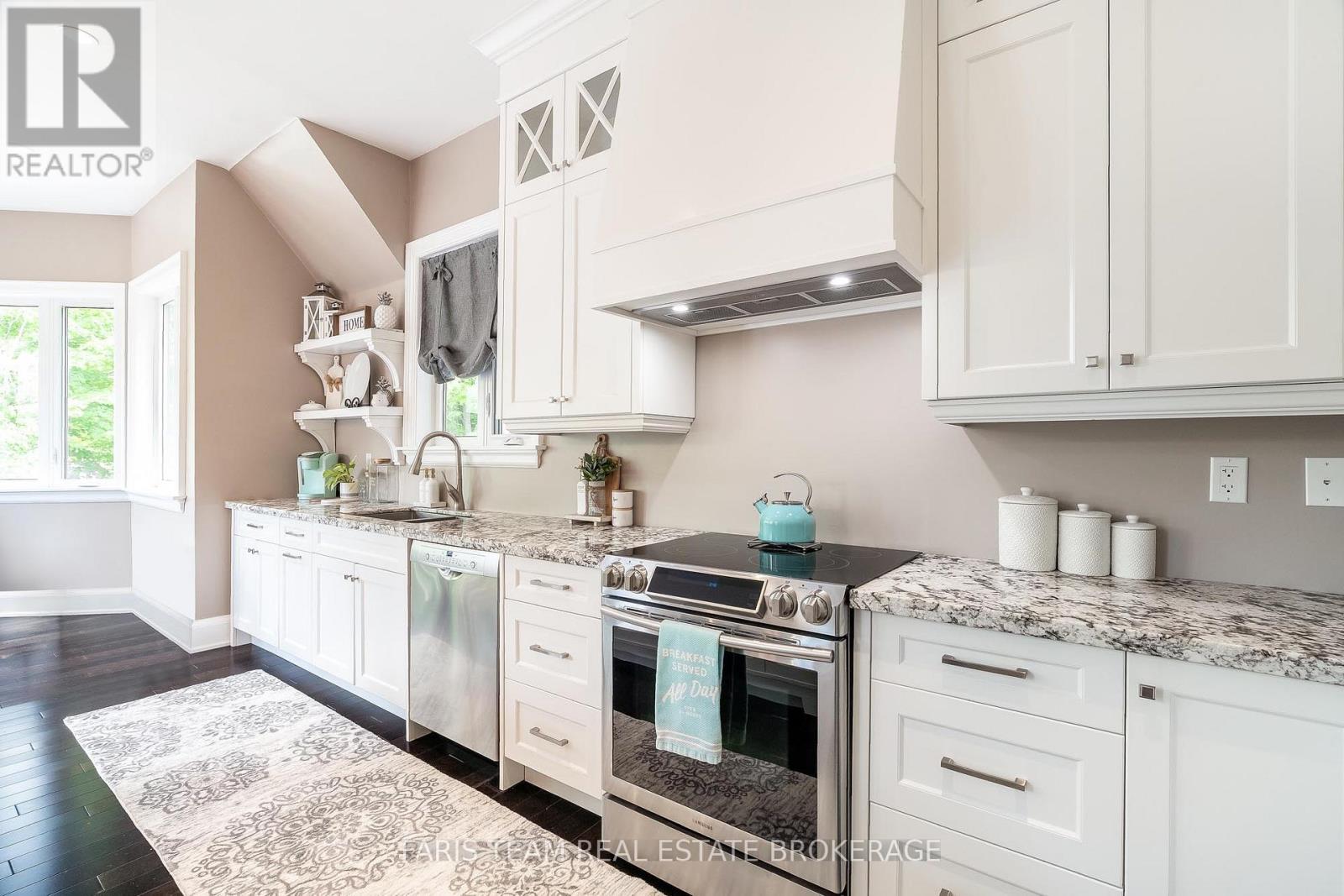 400 Lloyd's Lane, King, Ontario  L7B 0E4 - Photo 12 - N12718134