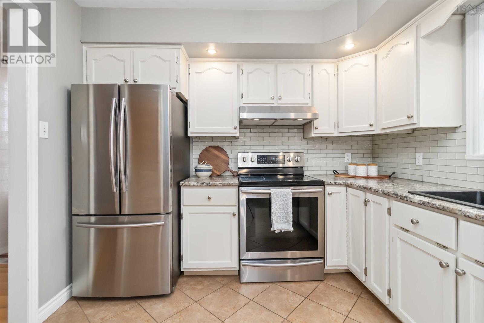 80 Rossing Drive, Middle Sackville, Nova Scotia  B4K 3E6 - Photo 14 - 202601273