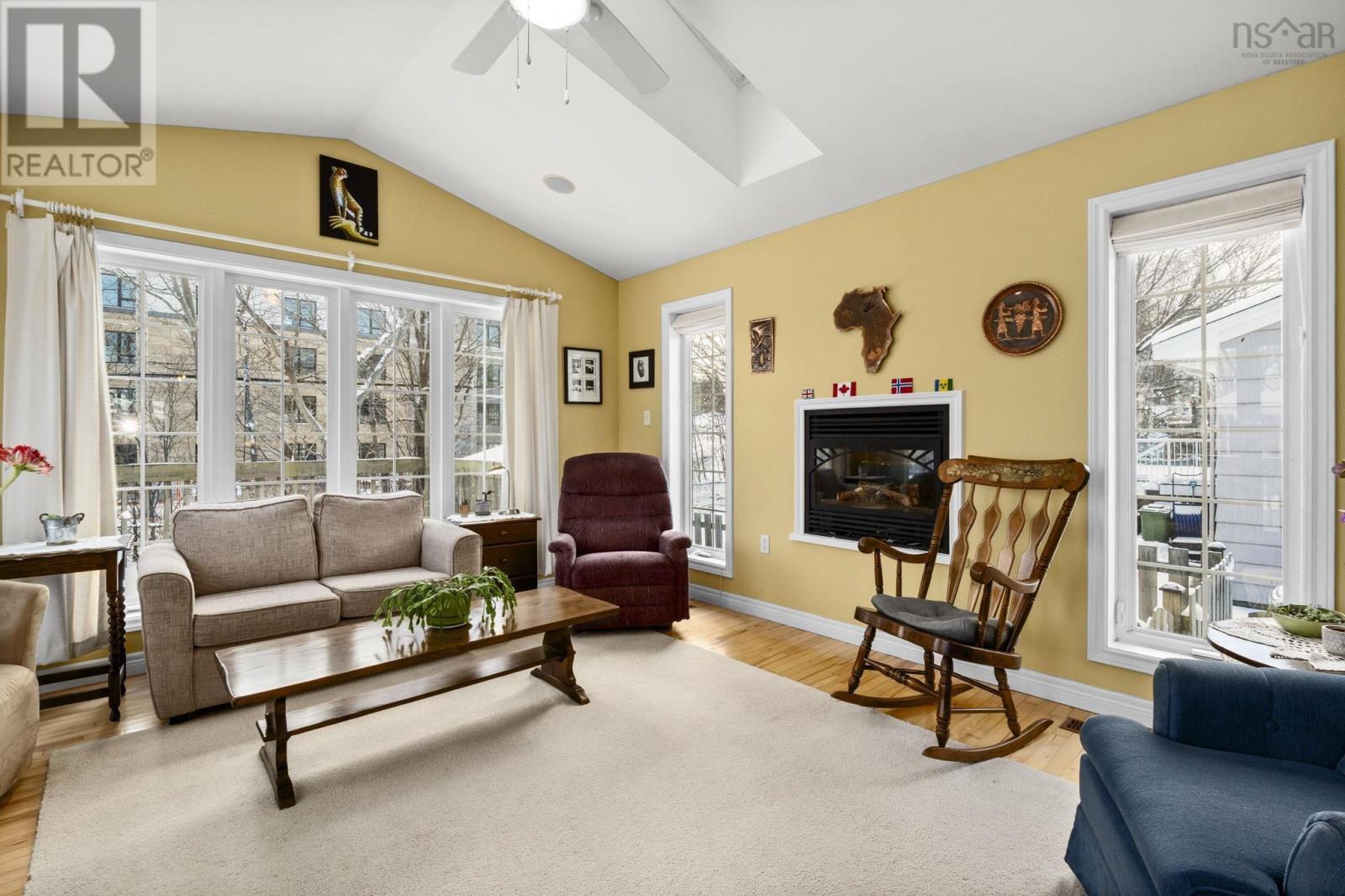 16 Canary Crescent, Halifax, Nova Scotia  B3M 1R1 - Photo 10 - 202601274