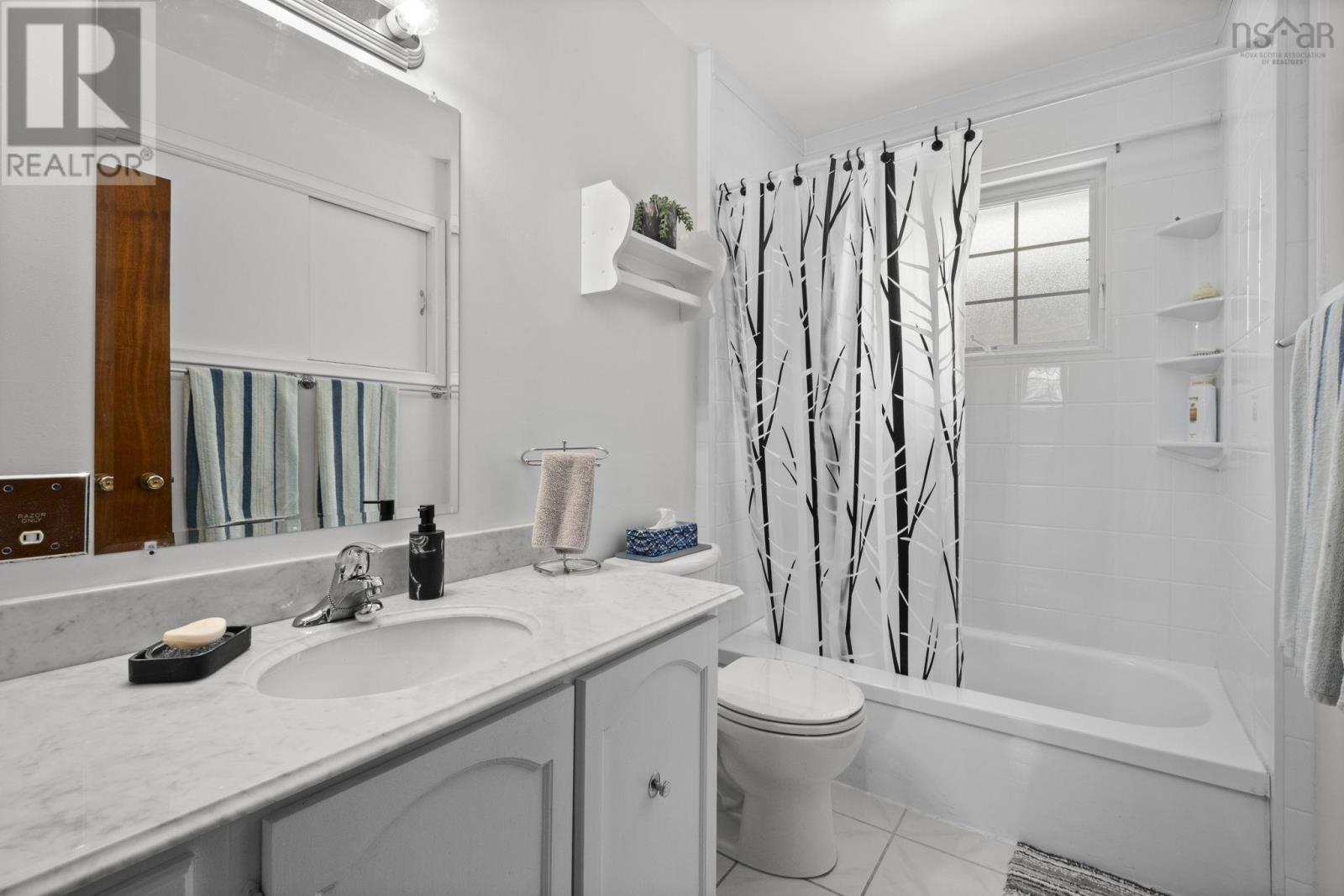 16 Canary Crescent, Halifax, Nova Scotia  B3M 1R1 - Photo 17 - 202601274