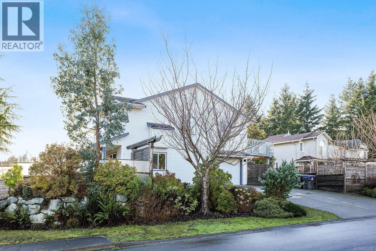 1270 Beckton Dr, Comox, British Columbia V9M 4G9 - Photo 2 - 1023872