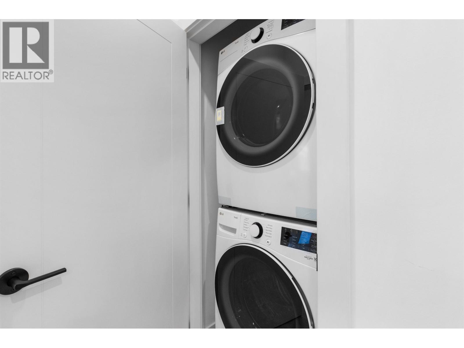 2609 Dundas Street, Vancouver, British Columbia  V5K 1R1 - Photo 15 - R3076815