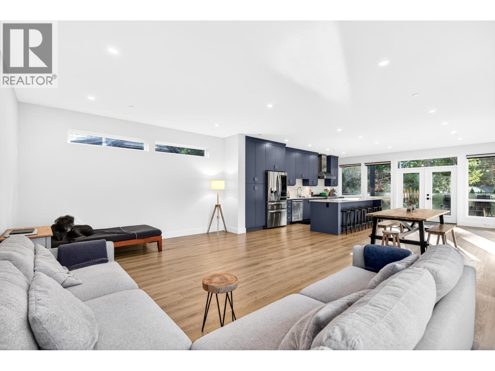 24025 Fern Crescent, Maple Ridge, British Columbia  V4R 2S1 - Photo 4 - R3081819