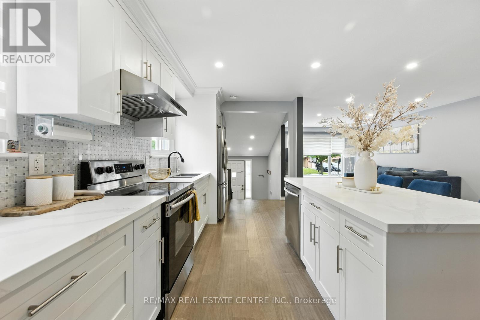 6423 Chaumont Crescent, Mississauga, Ontario  L5N 2M7 - Photo 23 - W12718060