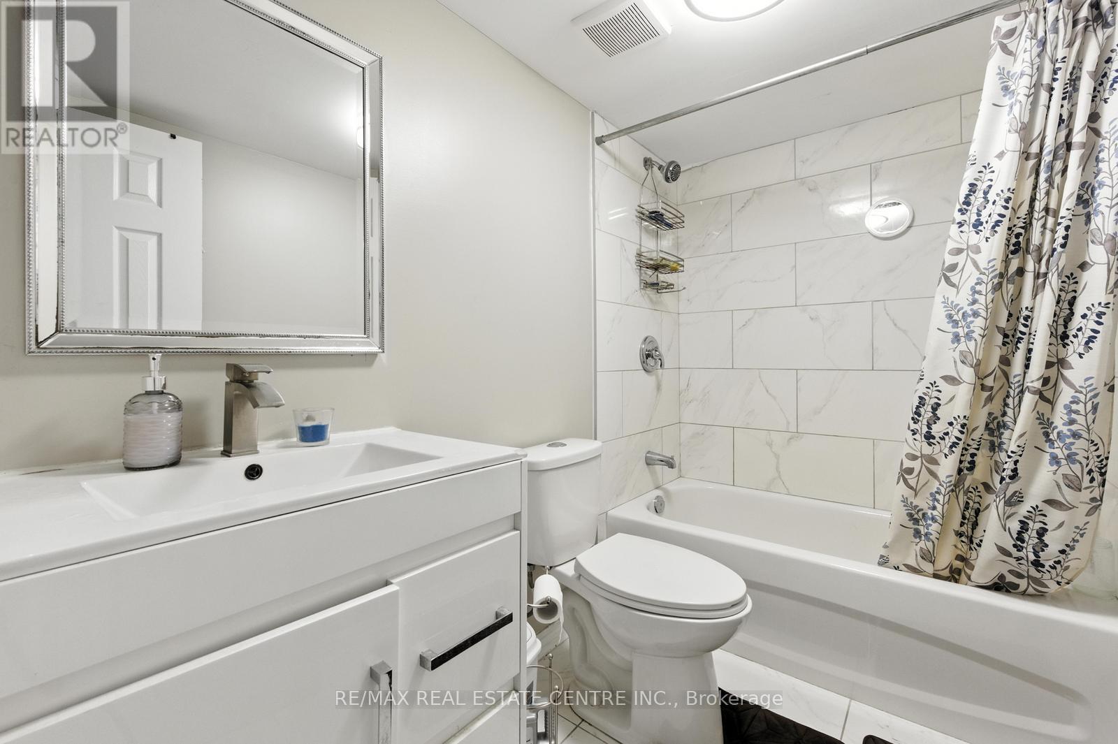 6423 Chaumont Crescent, Mississauga, Ontario  L5N 2M7 - Photo 45 - W12718060