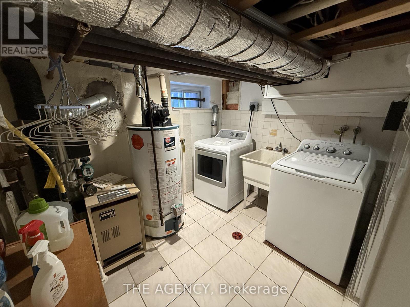 Basement - 43 Indian Road Crescent, Toronto, Ontario  N6P 2E9 - Photo 9 - W12718094