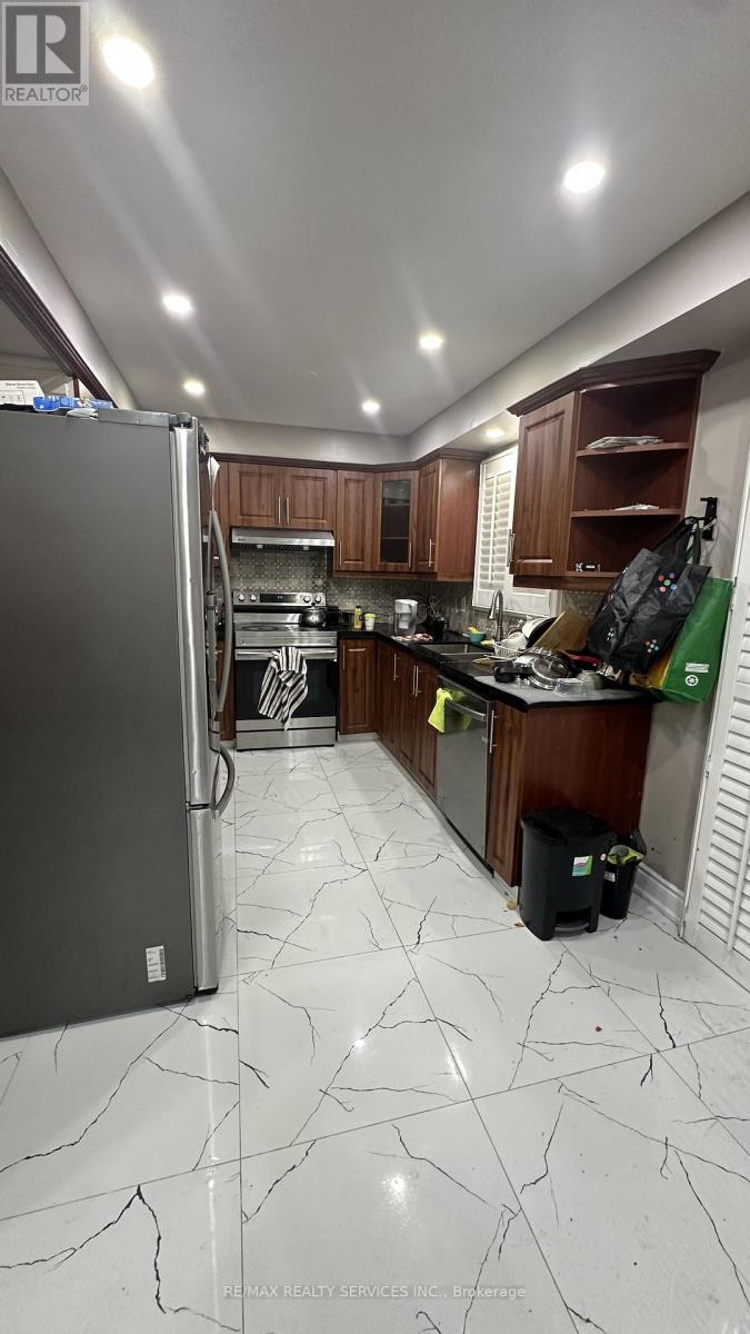 67 La France Road, Brampton, Ontario  L6S 3V7 - Photo 3 - W12718168