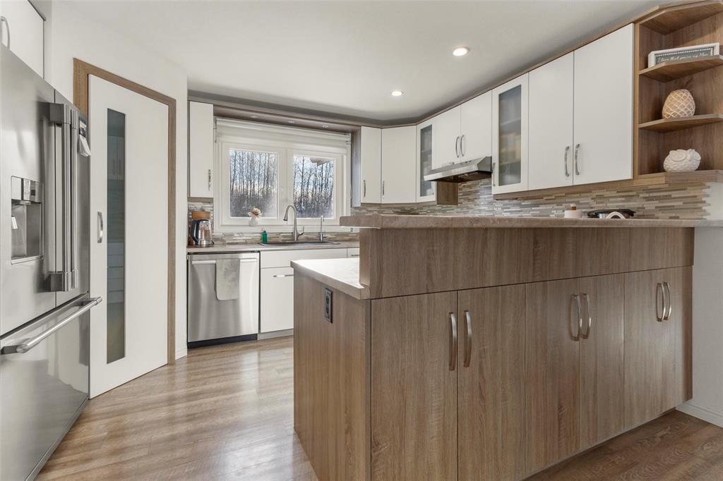 31 Hayleys Drive, La Broquerie, Manitoba  R0A 0W0 - Photo 3 - 202601306