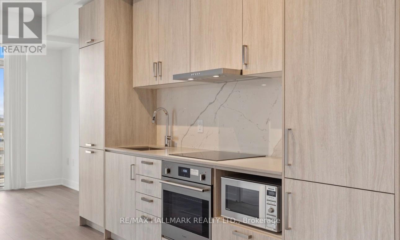 820 - 60 Honeycrisp Crescent, Vaughan, Ontario  L4K 0N5 - Photo 7 - N12717506