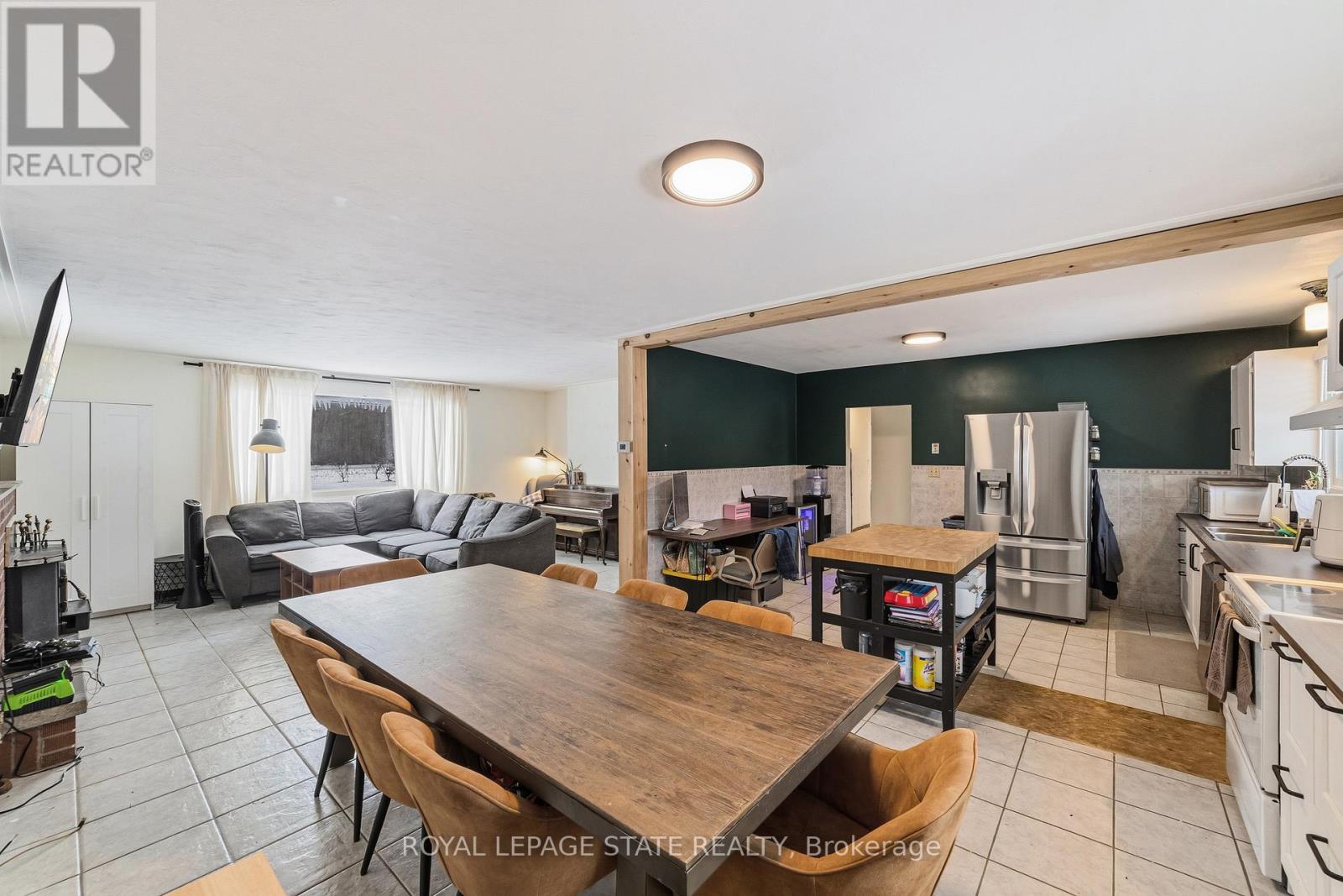 697 Highway 56, Haldimand, Ontario  N0A 1R0 - Photo 7 - X12718064