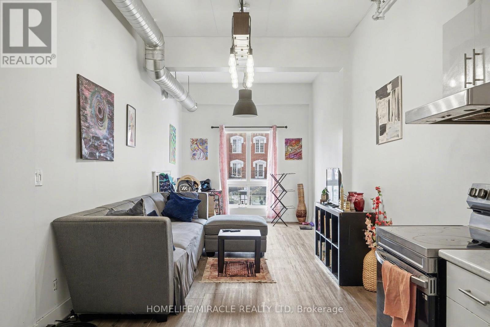 150 Colborne Street, Brantford, Ontario  N3T 2G6 - Photo 5 - X12718078