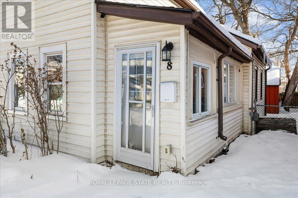 8 Tasker Street, St. Catharines, Ontario  L2R 3Z8 - Photo 6 - X12718138