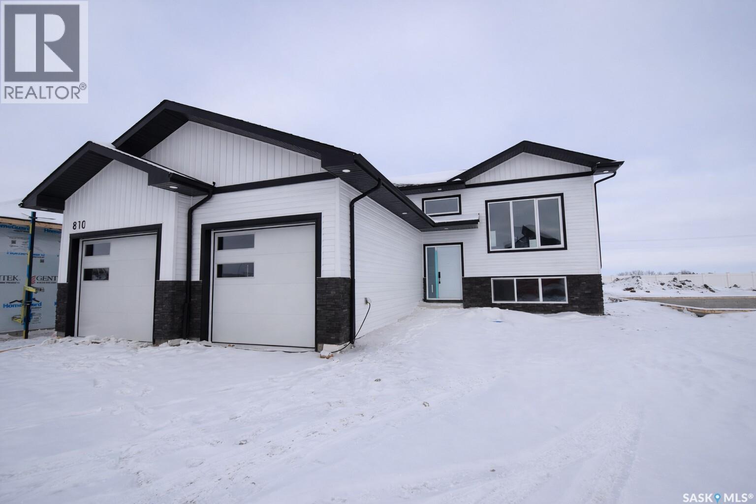 810 Ballesteros Crescent, Warman, Saskatchewan  S0K 4S4 - Photo 1 - SK026884