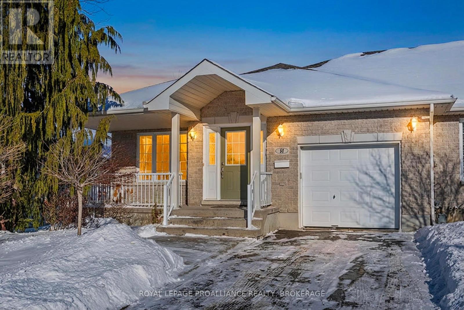 51 Ellesmeer Avenue, Kingston, Ontario  K7P 3H8 - Photo 1 - X12718188