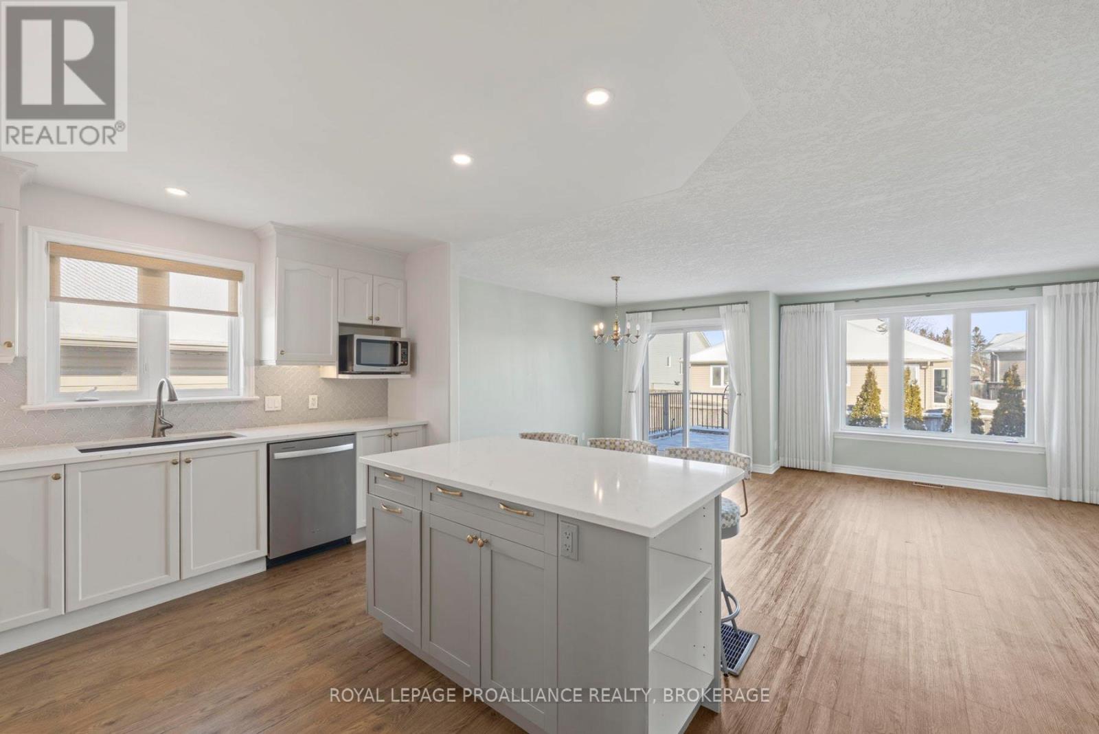 51 Ellesmeer Avenue, Kingston, Ontario  K7P 3H8 - Photo 9 - X12718188