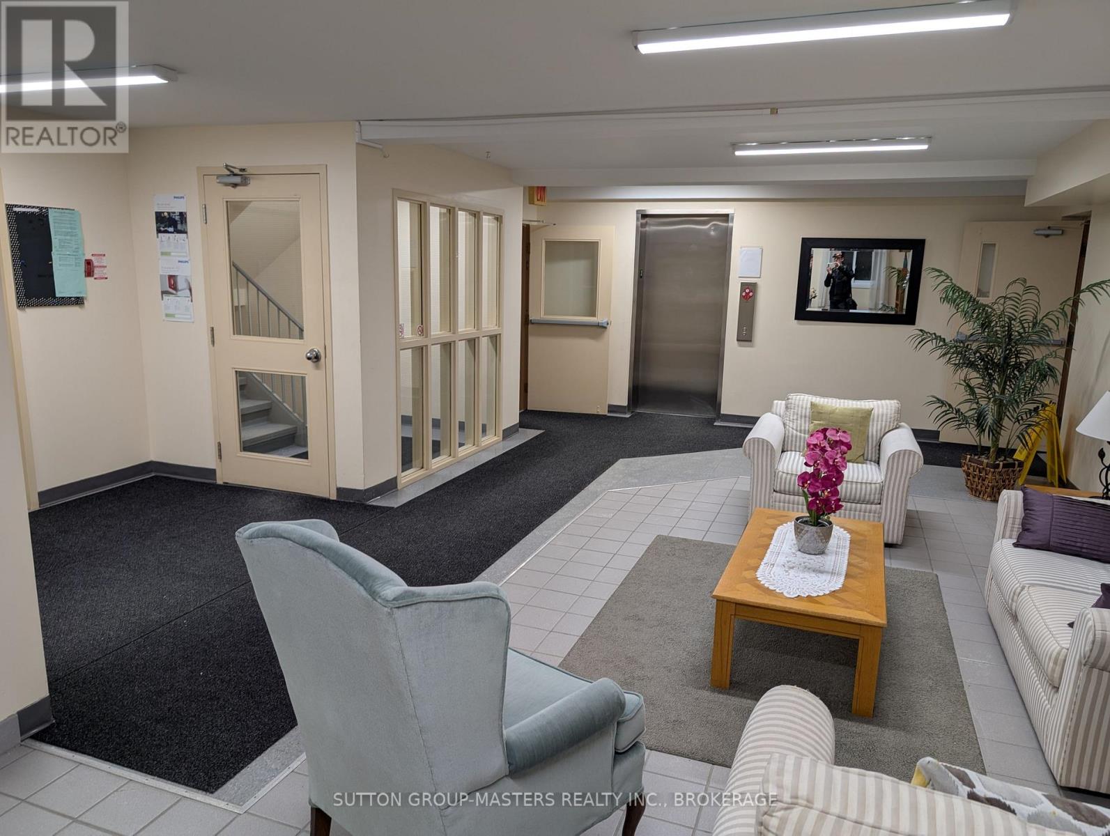 101 - 310 Kingsdale Avenue, Kingston, Ontario  K7M 8S1 - Photo 17 - X12718270