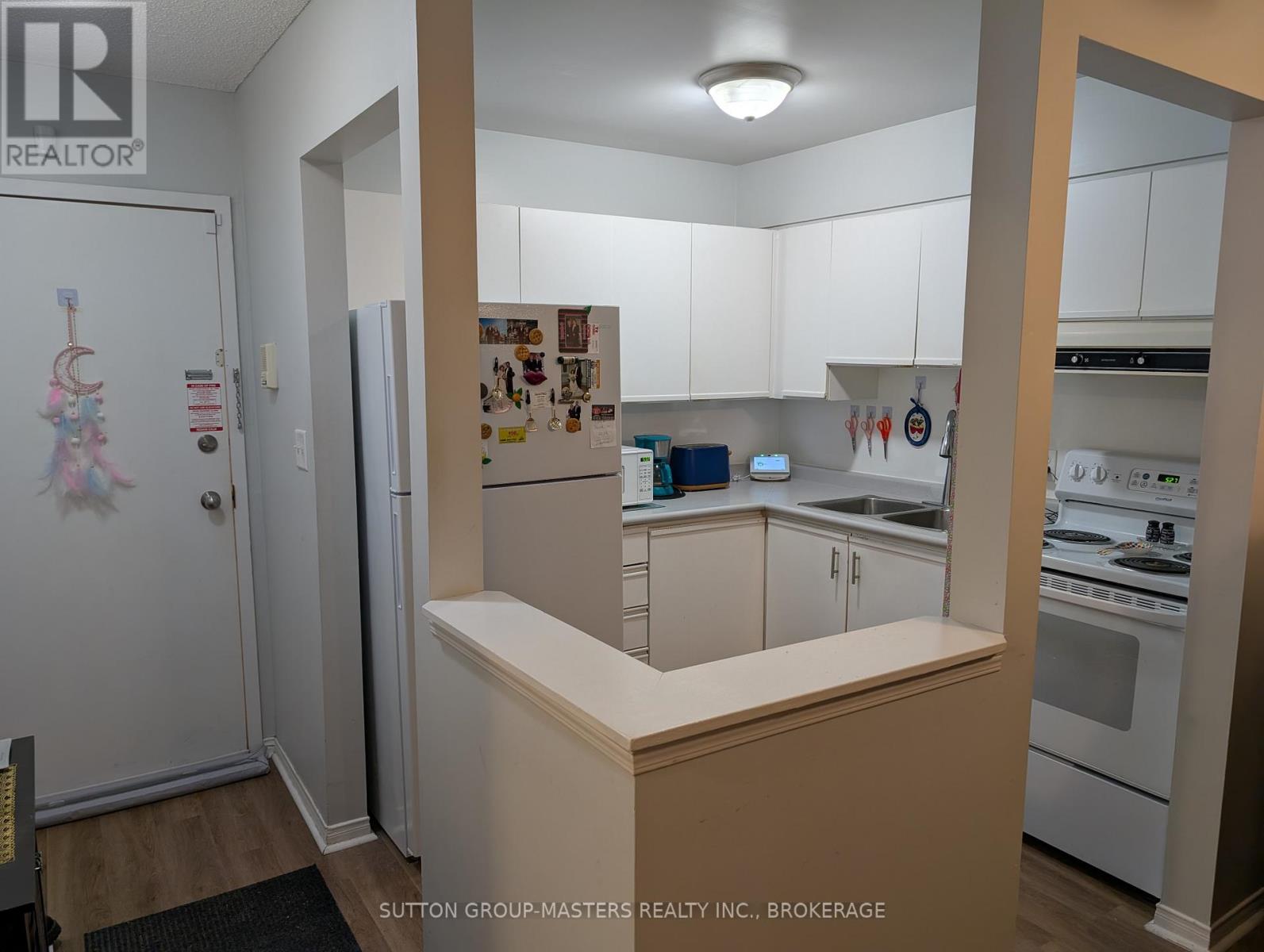 101 - 310 Kingsdale Avenue, Kingston, Ontario  K7M 8S1 - Photo 3 - X12718270