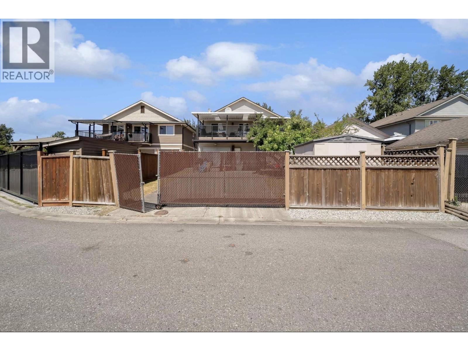 23860 118 Avenue, Maple Ridge, British Columbia  V4R 1Y9 - Photo 17 - R3081689