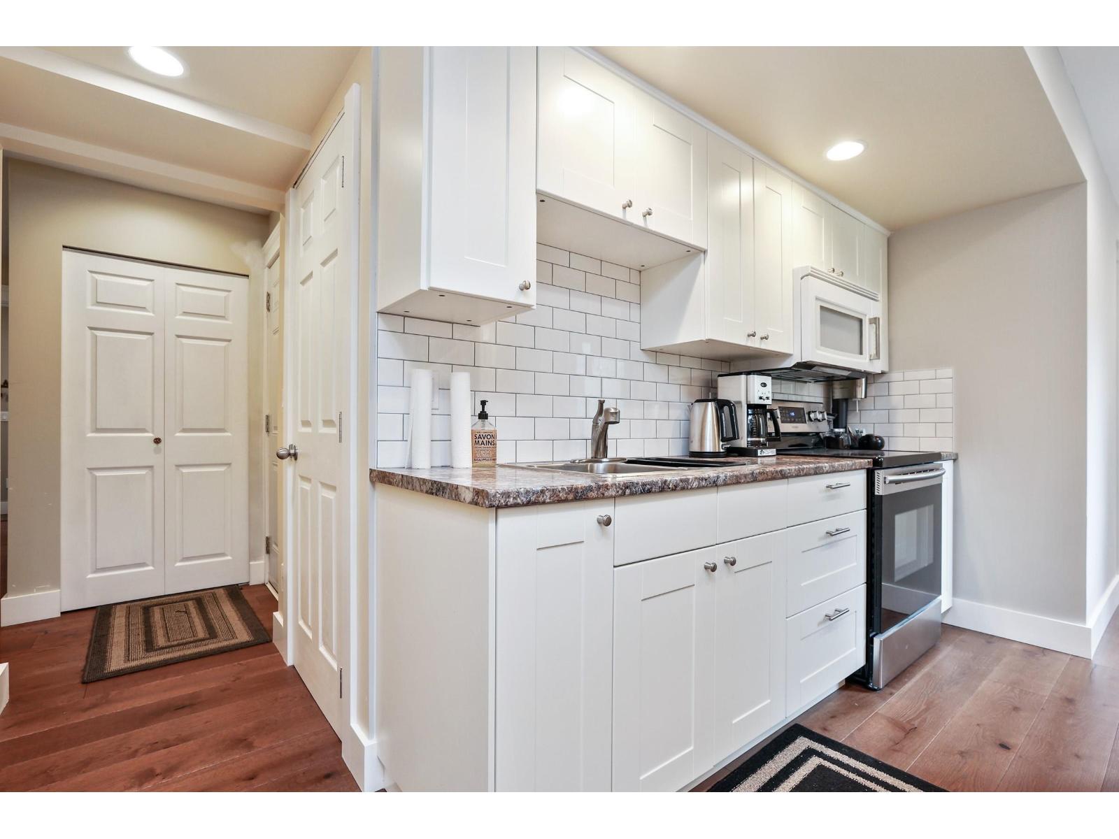 12559 24 Avenue, Surrey, British Columbia  V3W 4G3 - Photo 6 - R3081760