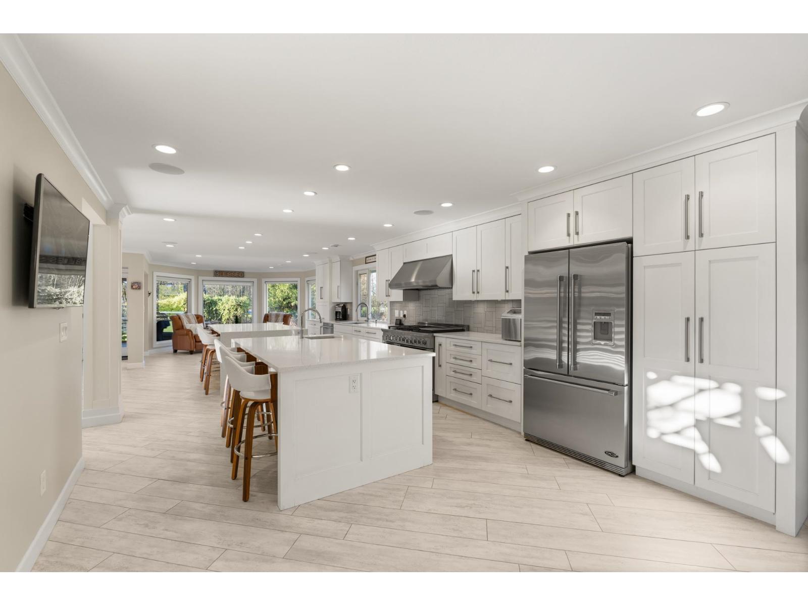 22015 40 Avenue, Langley, British Columbia  V2Z 1N7 - Photo 9 - R3081852