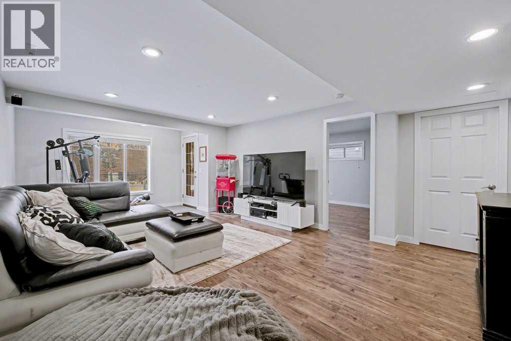 19 Copperfield Crescent Se, Calgary, Alberta  T2Z 4L5 - Photo 29 - A2278553