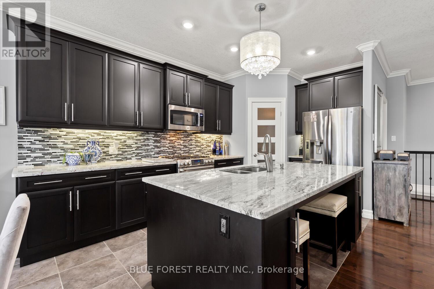 3383 Pioneer Parkway, London South, Ontario  N6P 0A8 - Photo 11 - X12718182