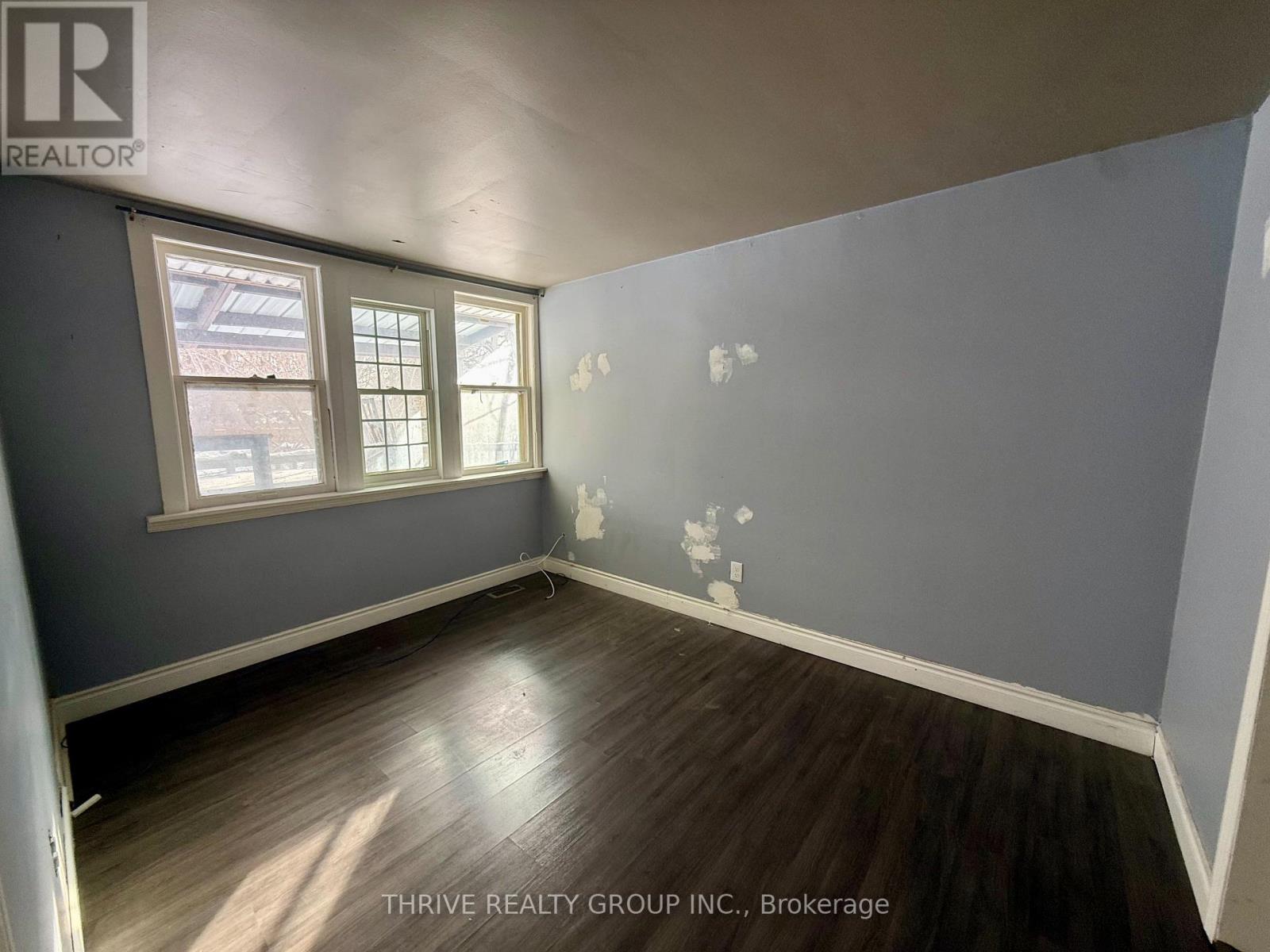 3 - 1203 Dundas Street, London East, Ontario  N5W 3A9 - Photo 3 - X12718302