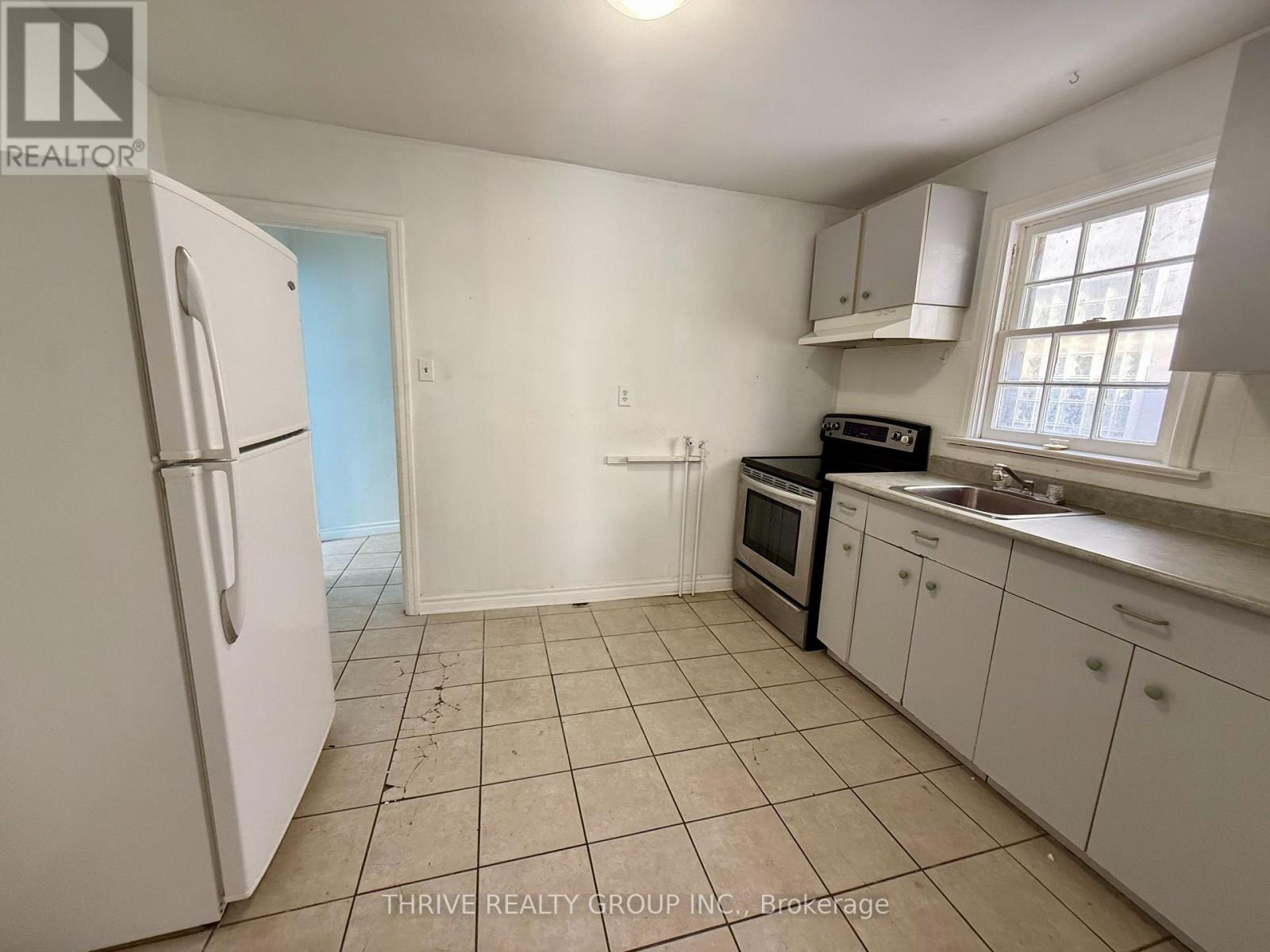 3 - 1203 Dundas Street, London East, Ontario  N5W 3A9 - Photo 4 - X12718302