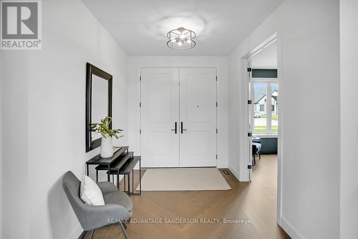 243 Songbird Lane, Middlesex Centre, Ontario  N0M 2A0 - Photo 11 - X12718340