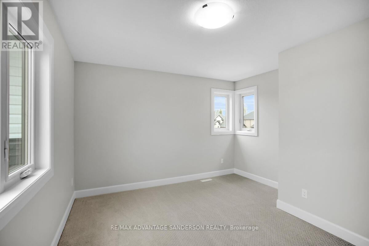 243 Songbird Lane, Middlesex Centre, Ontario  N0M 2A0 - Photo 44 - X12718340