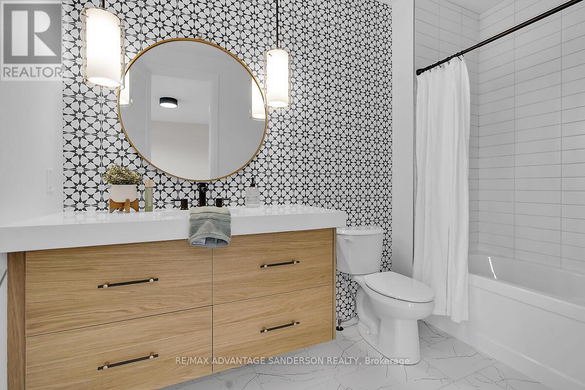 72 Arrowwood Path, Middlesex Centre, Ontario  N0M 2A0 - Photo 32 - X12718350