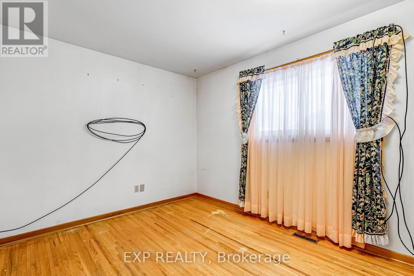 73 Alayne Crescent, London South, Ontario  N6E 2A2 - Photo 21 - X12718378