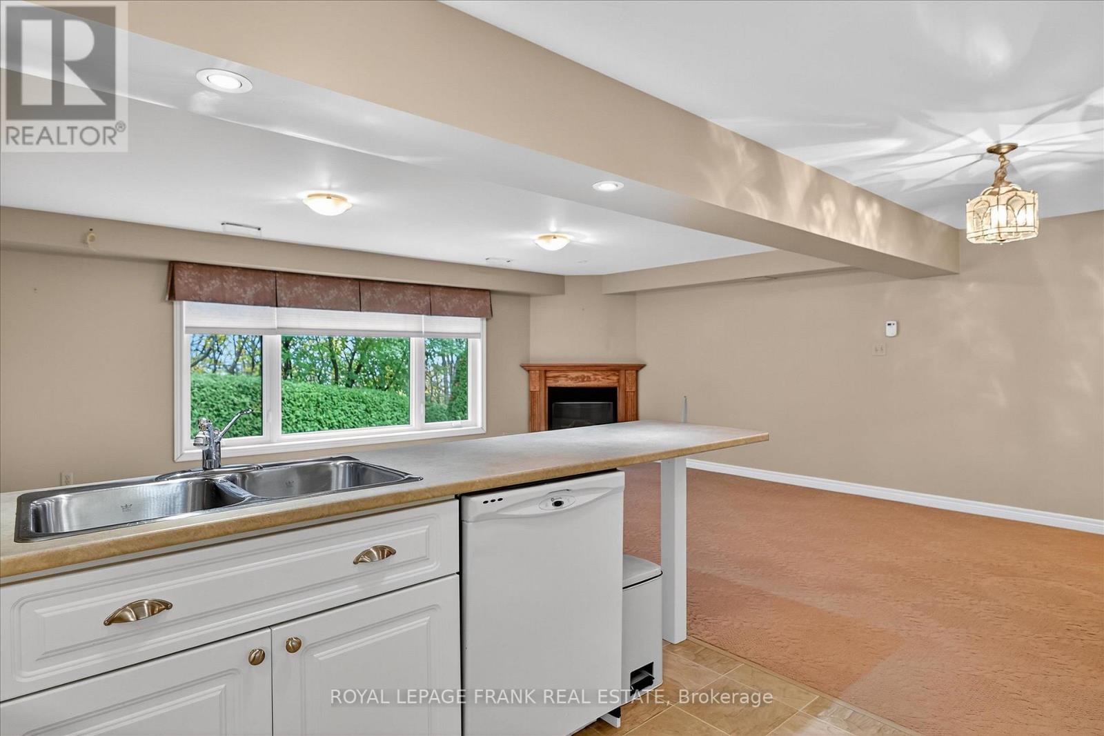 1162 Summit Drive, Peterborough, Ontario  K9J 8A7 - Photo 38 - X12679756