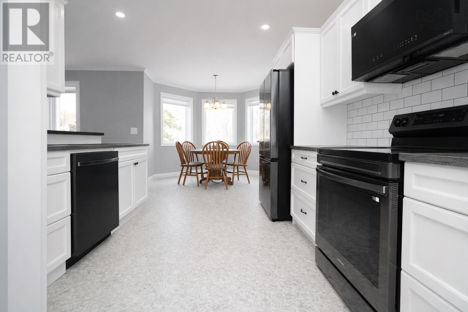 4269 Highway 14, Windsor Forks, Nova Scotia  B0N 2T0 - Photo 19 - 202601278