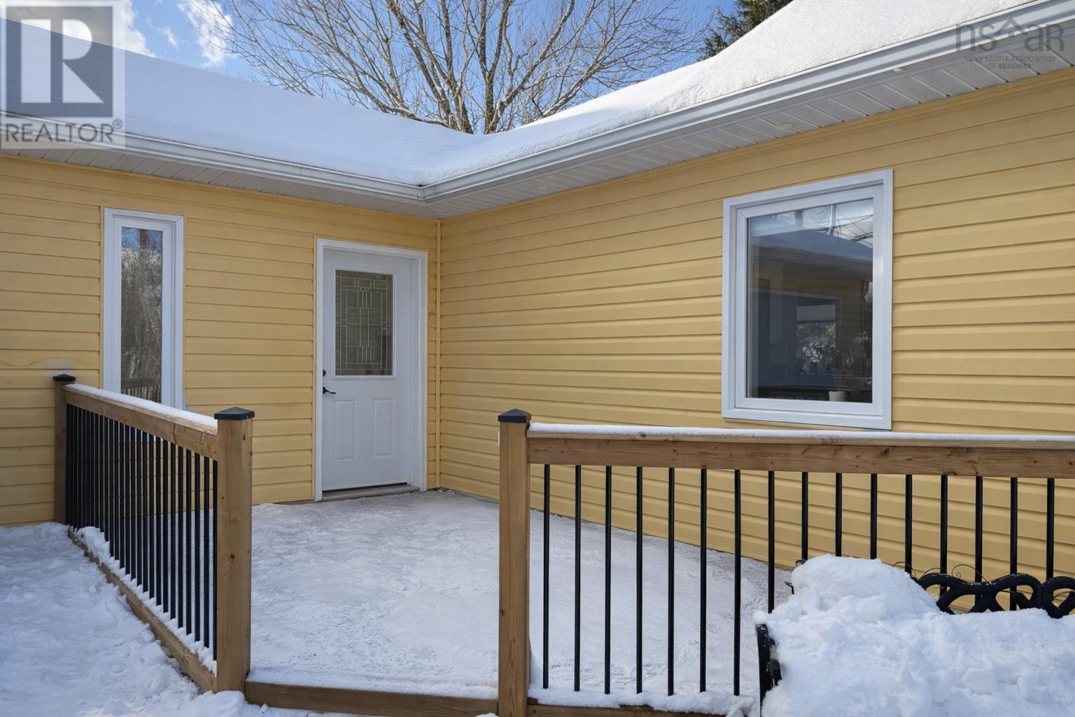 4269 Highway 14, Windsor Forks, Nova Scotia  B0N 2T0 - Photo 4 - 202601278