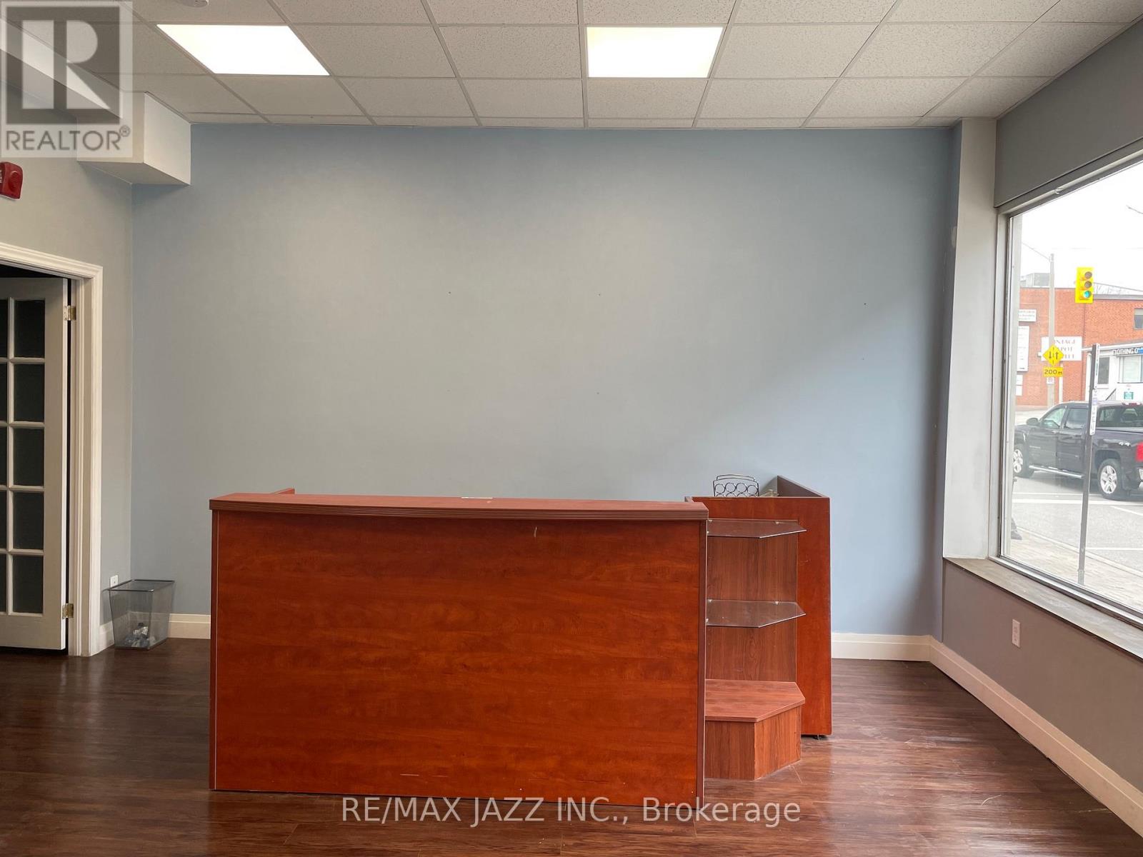 88 Simcoe Street N, Oshawa, Ontario  L1G 4S2 - Photo 3 - E12718192