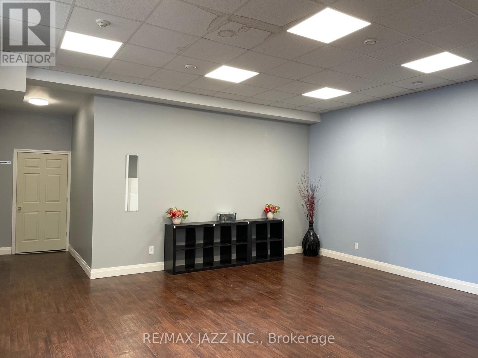 88 Simcoe Street N, Oshawa, Ontario  L1G 4S2 - Photo 5 - E12718192