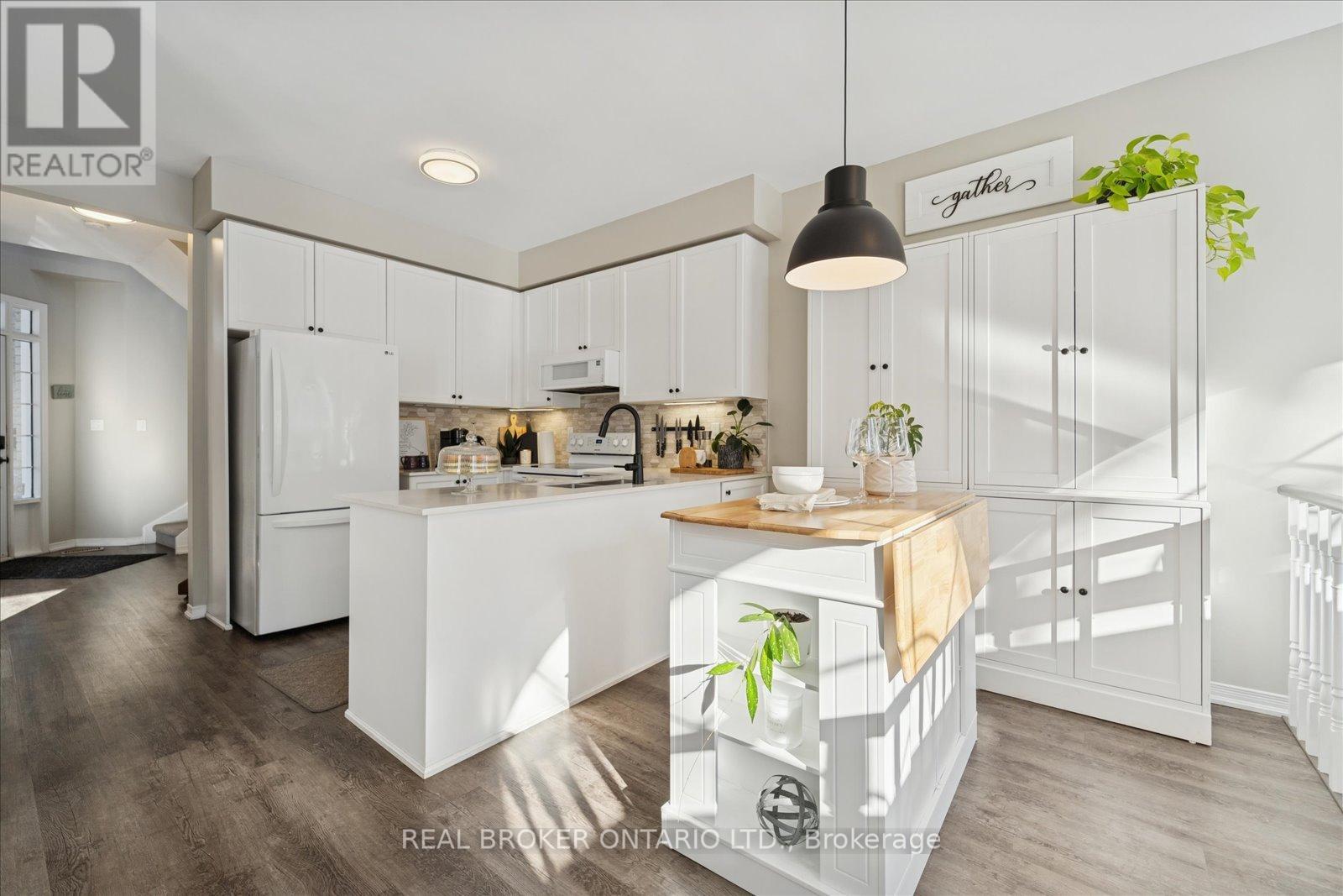 1053 Timberland Crescent, Oshawa, Ontario  L1K 2L9 - Photo 16 - E12718300