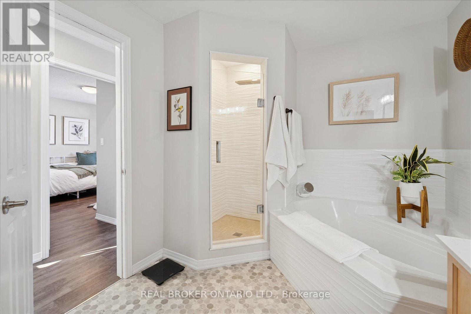 1053 Timberland Crescent, Oshawa, Ontario  L1K 2L9 - Photo 29 - E12718300