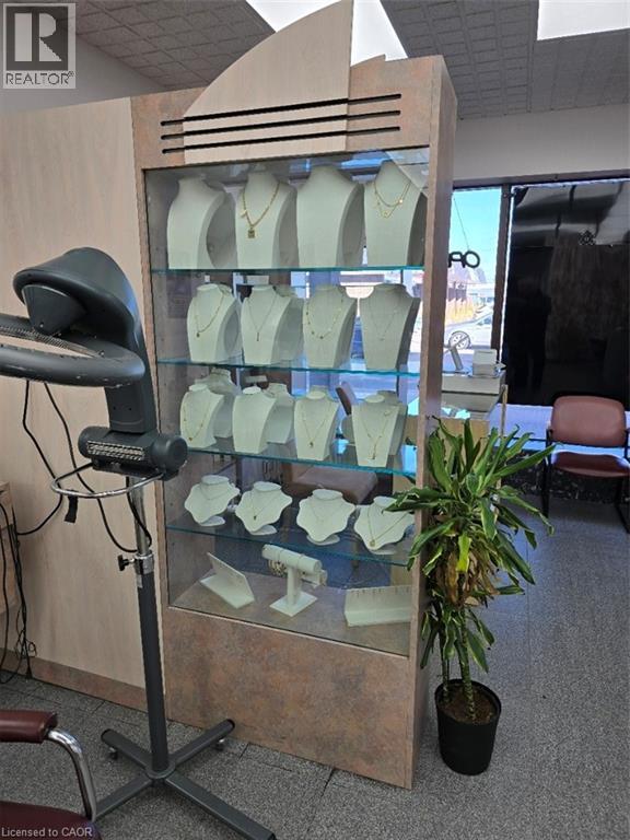 5291 Lakeshore Road Unit# 6, Burlington, Ontario  L7L 1C7 - Photo 13 - 40793763