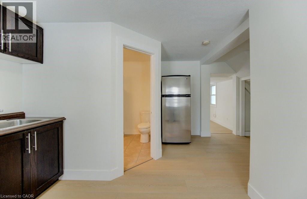 190 Lancaster Street E, Kitchener, Ontario  N2H 1N4 - Photo 24 - 40799810