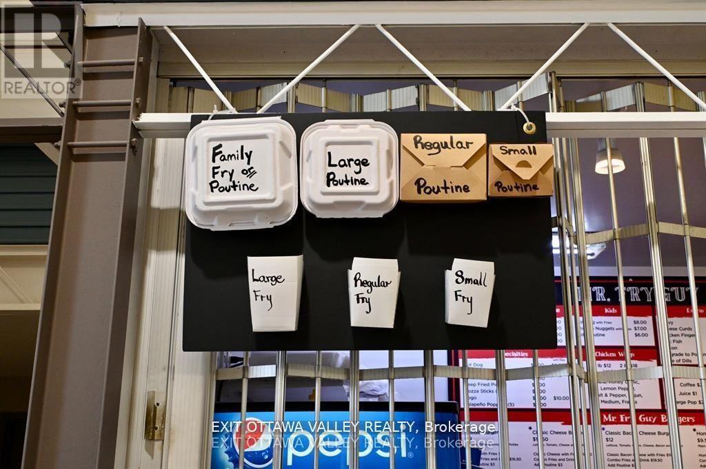 1100 Pembroke Street, Pembroke, Ontario K8A 6Y7 - Photo 5 - X12718376